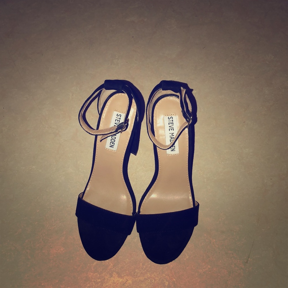 Steve Madden Carrson Black heel